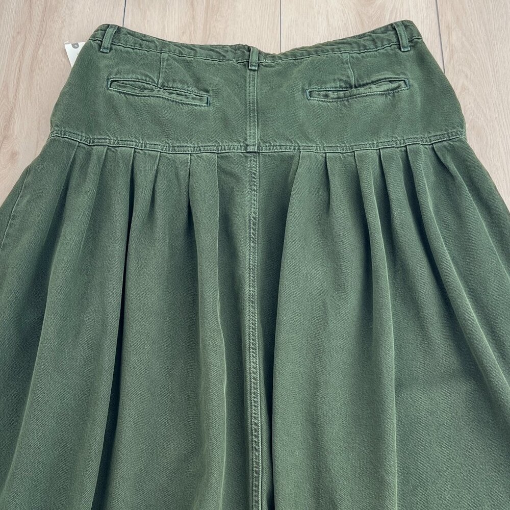 NWT Anthropologie Pilcro Pleated Basque-Waist Olive Green Denim Midi Skirt Sz 16 - Picture 3 of 14